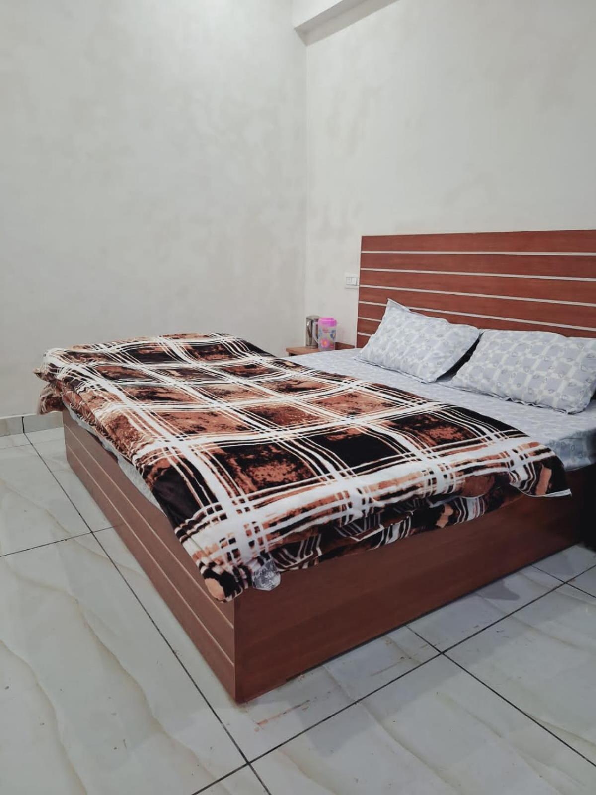 Chandarshila Hike Homestay Ukhimath Екстер'єр фото